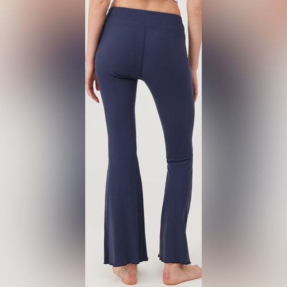 NWT Outdoor Voices Rib Kick Flare Rain rare XXS Athleisure Pants - Picture 1 of 9